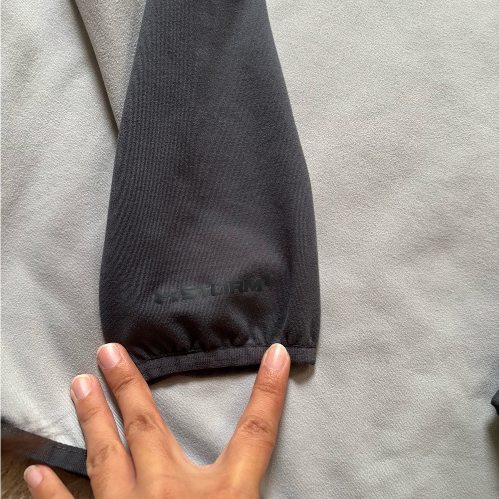Under Armour Men's Performance Fleece Pullover Sweater Cold Gear Storm 1 Medium - Picture 3 of 9